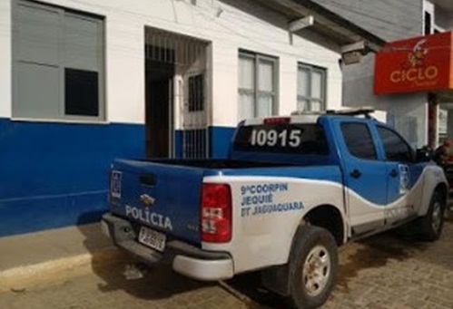 Jaguaquara: Presos fogem de Delegacia após abrirem buraco na parede