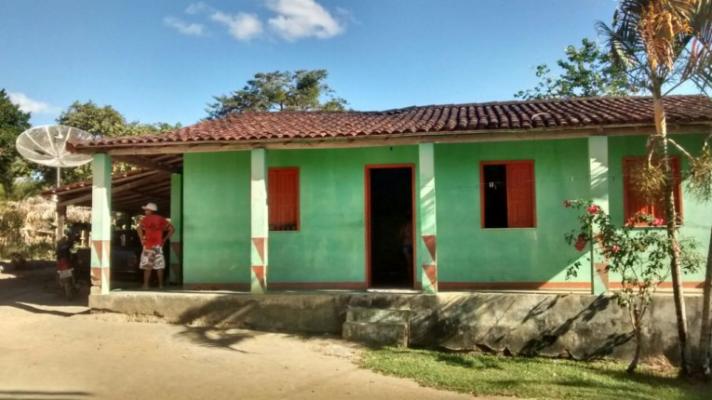 Casa fica parcialmente destruída em princípio de incêndio na região do Pau Seco em Mutuípe