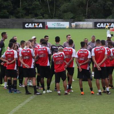 Vitória faz mistério e não divulga relacionados para duelo com o Sampaio Corrêa